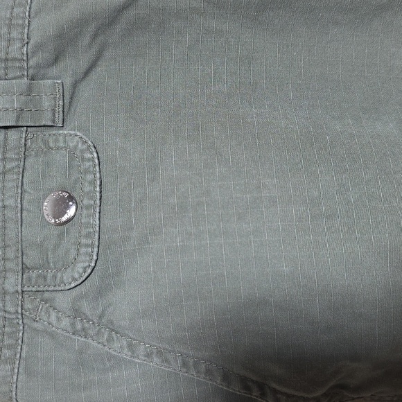 Jones New York Sport Olive Cargo Shorts - Picture 4 of 6